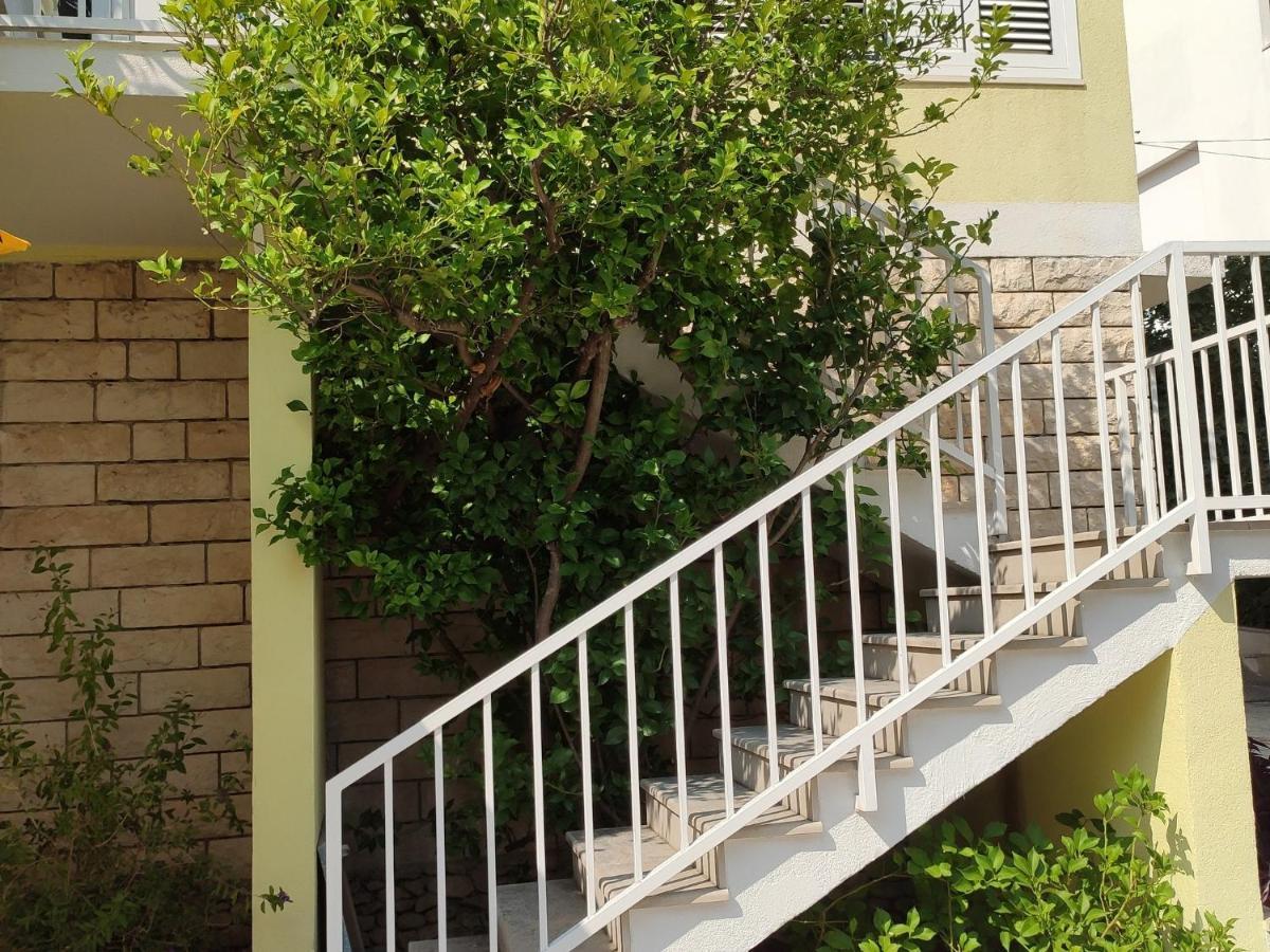 Apartments Ivo Makarska Exterior photo